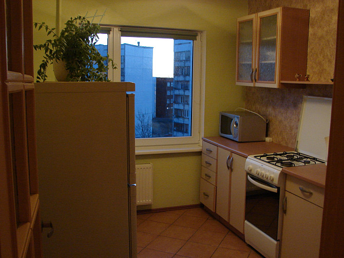 Pārdošanā dzīvoklis ar remontu – gaišs, tīrs un silts. Logi vērsti uz dienvidrietumiem. Mēbeles... Rīga - foto 6