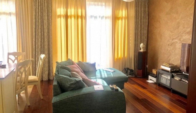 Tiek pārdots 4 istabu dzīvoklis ar divām autostāvvietām slēgtā pagalmā (ir iekļautas Rīga - foto 2