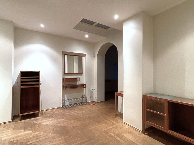 Pārdošanā dzīvoklis ar panorāmas skatu no ēkas augšējā stāva, nodrošinot saikni ar pilsētas... Рига - изображение 2