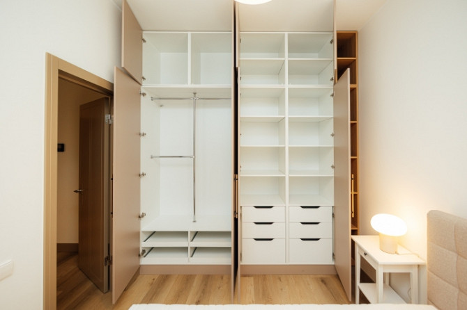 Stilīgs un moderns dzīvoklis Rīgas centrā.  Piedāvājumā ir elegants, dzīvoklis ar unikālu Rīga - foto 9