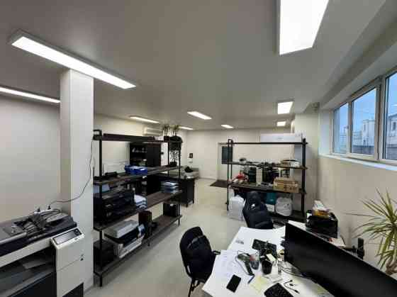 Veikala vai biroja telpas tuvējā Pārdaugavā.  + renovēta ēka;  + viena liela telpa;  + 2 ieejas biro Рига