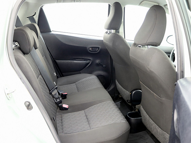 Toyota Yaris Linea Sol A-C 1.3 73kW Tallina - foto 7