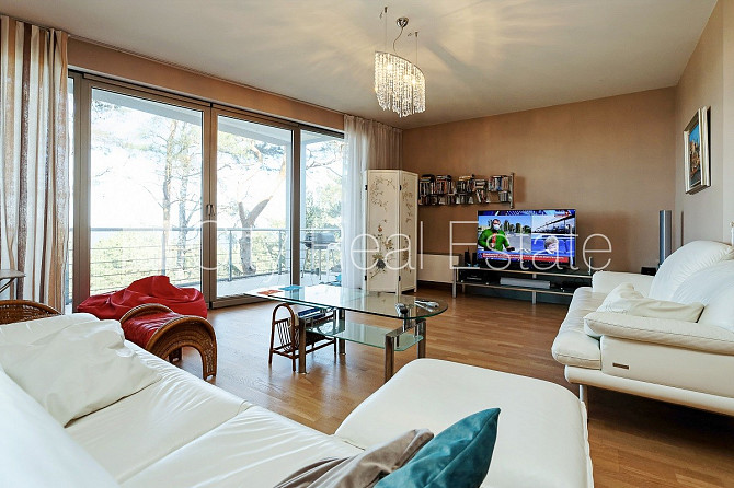 Fasādes māja, renovēta māja, vieta automašīnai, ieeja no ielas, logi vērsti mājas abās Rīga - foto 20