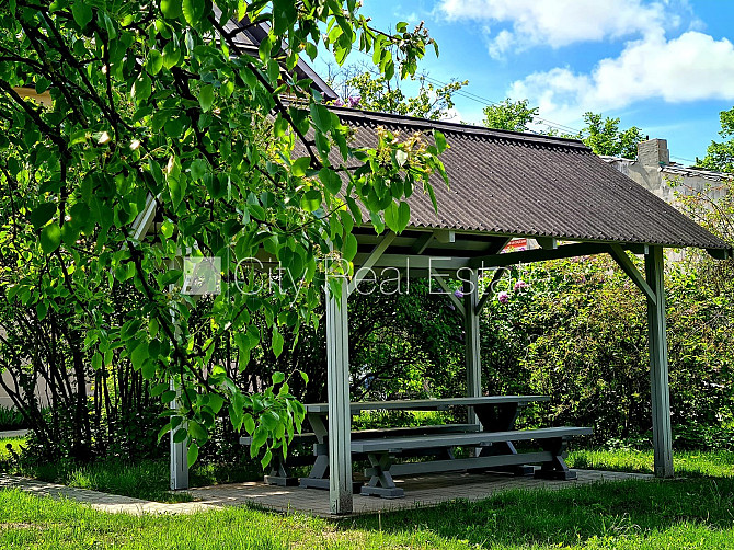 Namīpašums, restaurēta māja, labiekārtots apzaļumots pagalms, slēgta teritorija, iespēja Rīga - foto 20