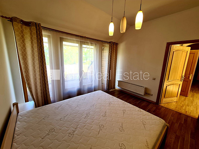 Namīpašums, restaurēta māja, labiekārtots apzaļumots pagalms, slēgta teritorija, iespēja Rīga - foto 6