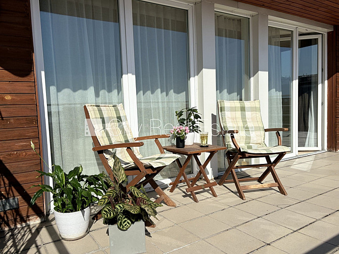 Pagalma māja, renovēta māja, slēgts pagalms, objektu apsargā fiziskā apsardze, ir lifts, Rīga - foto 13