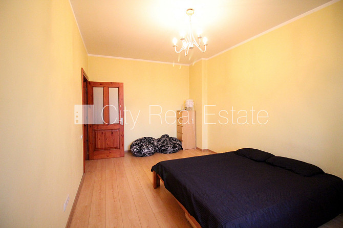 Pagalma ēka, restaurēta māja, studio tipa, virtuve apvienota ar viesistabu, centrālā apkure, Rīga - foto 12