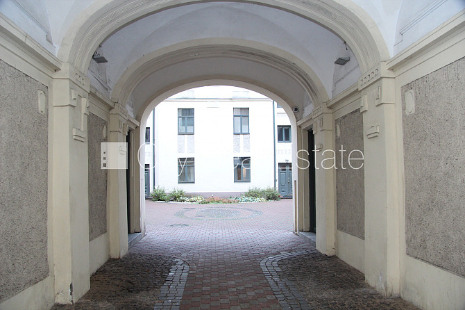 Pagalma ēka, restaurēta māja, studio tipa, virtuve apvienota ar viesistabu, centrālā apkure, Rīga - foto 2