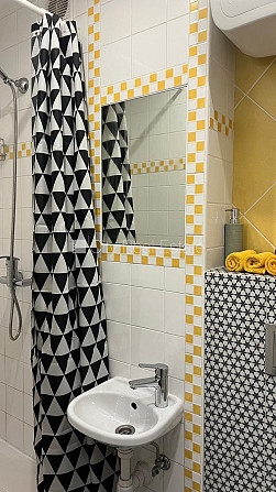 Fasādes māja, renovēta māja, slēgts pagalms, ieeja no ielas, ir lifts, kāpņu telpa pēc Rīga - foto 8