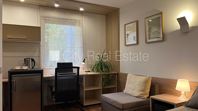 Fasādes māja, renovēta māja, slēgts pagalms, ieeja no ielas, ir lifts, kāpņu telpa pēc Rīga - foto 2