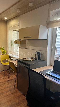 Fasādes māja, renovēta māja, slēgts pagalms, ieeja no ielas, ir lifts, kāpņu telpa pēc Rīga - foto 6