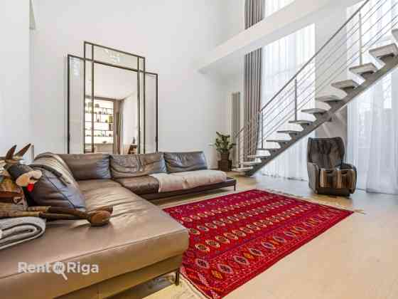 Pārdod 2 stāvīgu penthausa tipa dzīvokli!  Ekskluzīvs dzīvoklis, kas atrodas ēkas 3. un 4. stāvā ar  Jūrmala