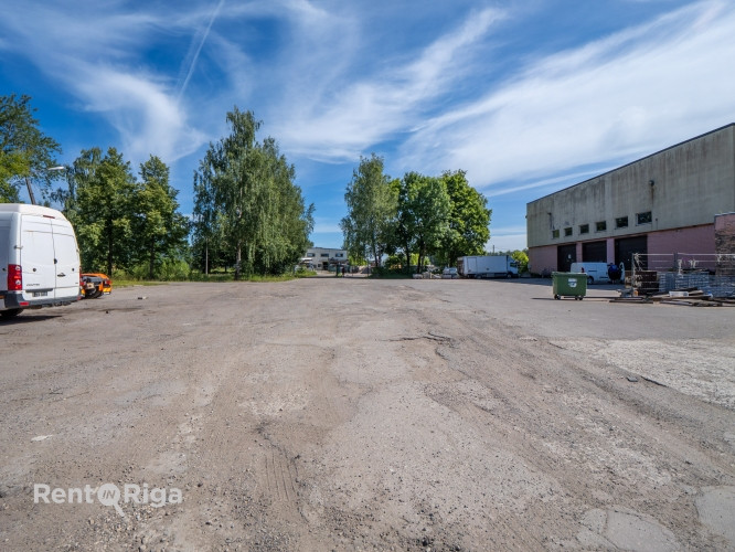 Ilgtermiņā iznomā divstāvu ēku kravas autoservisam Rumbulā  Tiek iznomāta pilnībā Rīgas rajons - foto 3