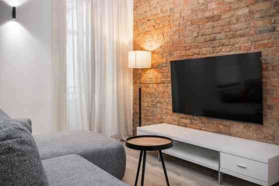 Здаютса в аренду 2-комнатная квартира с изысканным дизайном интерьера в тихом Рига