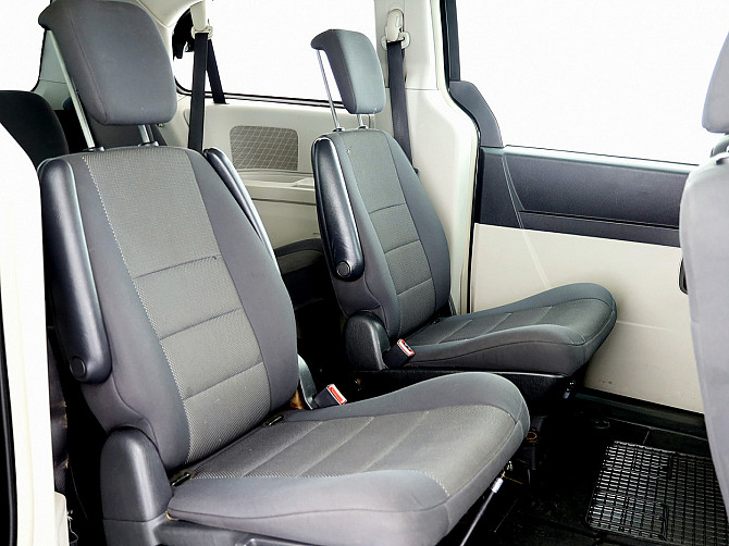 Chrysler Grand Voyager Comfort ATM 2.8 CRDi 120kW Tallina - foto 7