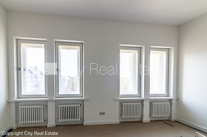 Fasādes māja, renovēta māja, slēgts pagalms, ieeja no ielas un pagalma, ir lifts, kāpņu Rīga - foto 17