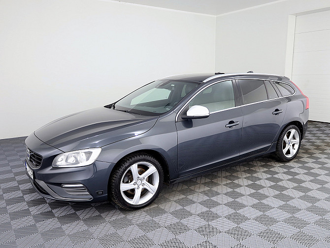 Volvo V60 R-Design Facelift ATM 2.0 D5 133kW Tallina - foto 2