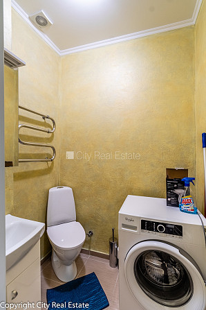 Zeme īpašumā, privātmāja, jaunceltne, labiekārtota apzaļumota teritorija 1705 m2, bruģēts Jūrmala - foto 20