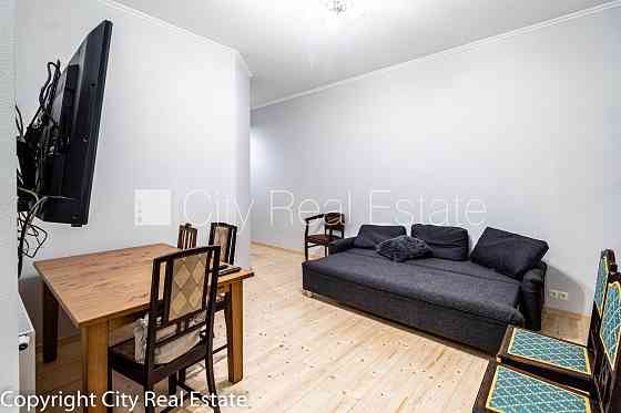 Фасадный дом, энергоэффективный дом, благоустроенная озеленённая территория, Rīga