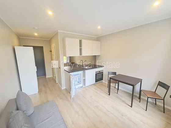 Проект - Vaļņu 4 (Вальню 4), фасадный дом, закрытый двор, вход с улицы, апартаменты Rīga