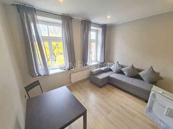 Проект - Vaļņu 4 (Вальню 4), фасадный дом, закрытый двор, вход с улицы, апартаменты Rīga