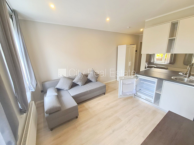 Проект - Vaļņu 4 (Вальню 4), фасадный дом, закрытый двор, вход с улицы, апартаменты Рига - изображение 7