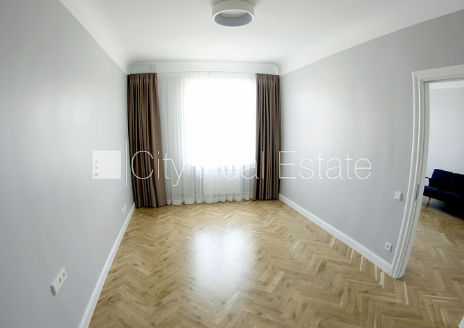 Fasādes māja, slēgts pagalms, iespēja nomāt autostāvvietu, apsargāta teritorija, ieeja no Rīga - foto 10