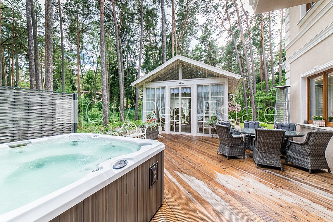 Fasādes māja, restaurēta māja, apsargāta teritorija, ieeja no ielas, ir lifts, kāpņu telpa Rīga - foto 12