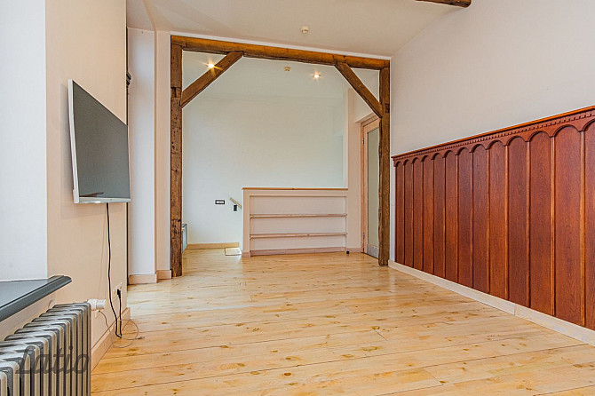 Tiek piedāvāta  no 01.02.2026  ilgtermiņa īrē   daļēji mēbelētu trīsstāvu rindu māja Rīga - foto 3