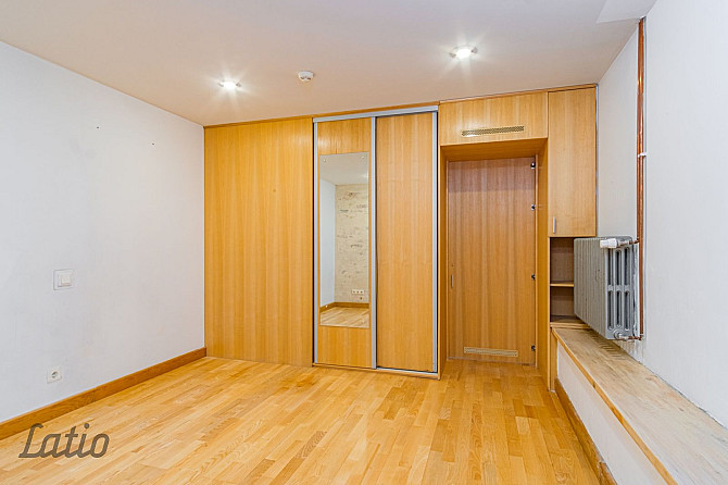 Tiek piedāvāta  no 01.02.2026  ilgtermiņa īrē   daļēji mēbelētu trīsstāvu rindu māja Rīga - foto 6