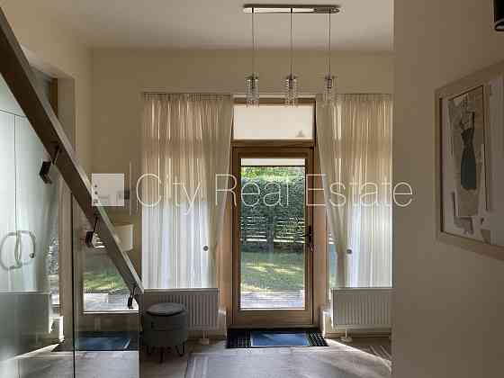 Новостройка, благоустроенная озеленённая территория, закрытый двор, места для Jūrmala