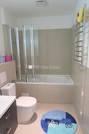 Jaunceltne, ķieģeļu mūra sienas, labiekārtota apzaļumota teritorija, slēgta teritorija, Jūrmala - foto 14