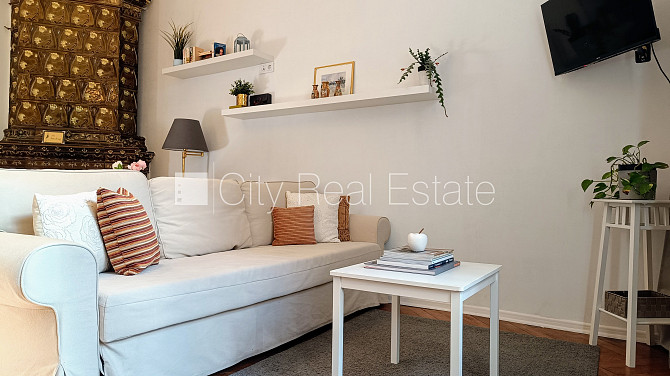 Privātmāja, renovēta māja, vieta automašīnai, teritorijas stāvlaukums noklāts ar Rīga - foto 16