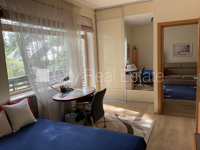 Fasādes māja, renovēta māja, ieeja no ielas, ir lifts, kāpņu telpa pēc kapitālā remonta, Rīga - foto 18