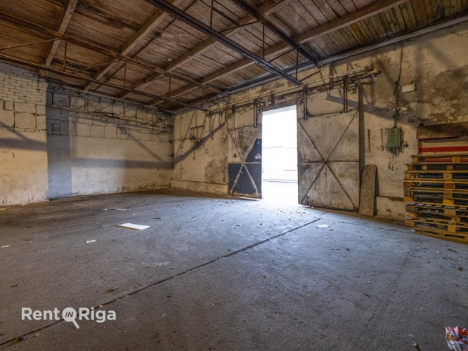 Noliktavas telpas ilgtermiņa nomai  300 m, tuvu Rīgas centram  Piedāvājam funkcionālas Rīga - foto 5