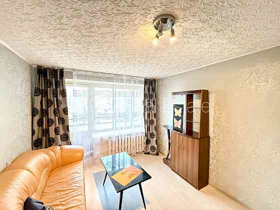 Дом во дворе, благоустроенная озеленённая территория, места для нескольких Rīga