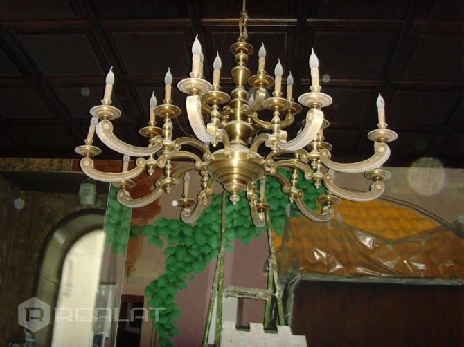 Tiek pārdota administratīvā ēka. Kapitālais remonts taisīts 2006. gadā. Pagalma māja, Rīga - foto 3