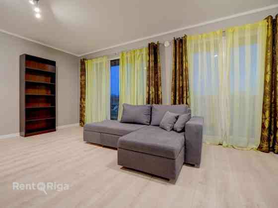 Продаётся 2-комнатная квартира в жилом проекте Zolitūdes Vārti. В стоимость включено Rīga