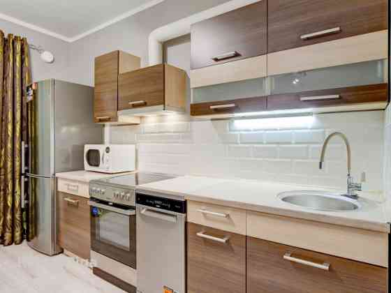 Продаётся 2-комнатная квартира в жилом проекте Zolitūdes Vārti. В стоимость включено Rīga