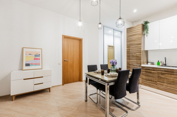 Audēju ielā 2 pieejams ekskluzīvs dzīvoklis īstermiņa īrei. Dzīvoklī ir divas plašas Rīga - foto 5