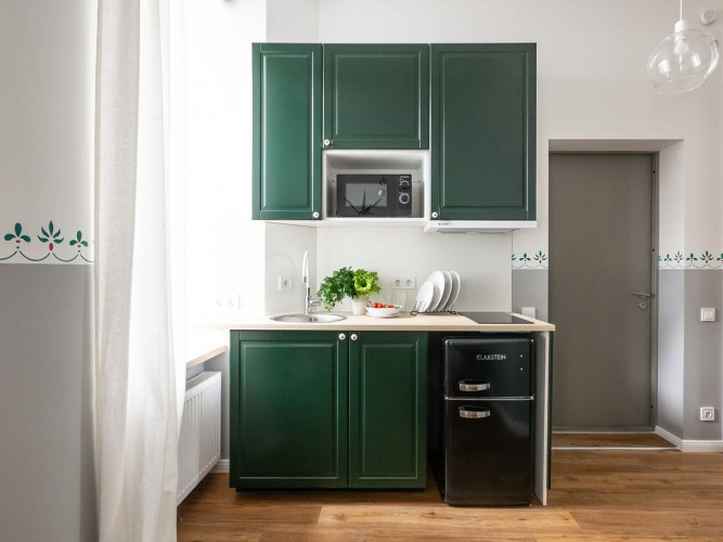 Pieejams studijas tipa dzīvoklis īstermiņa īrei. Dzīvoklis ir pilnībā aprīkots, ar visu Rīga - foto 2