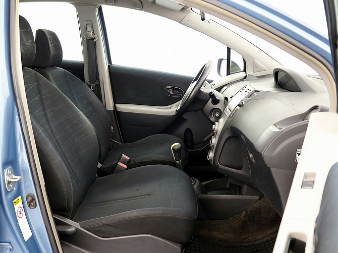 Toyota Yaris Linea Sol A-C 1.3 64kW Tallina - foto 6