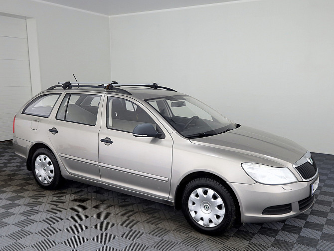 Skoda Octavia Comfortline Facelift 1.6 75kW Tallina - foto 1