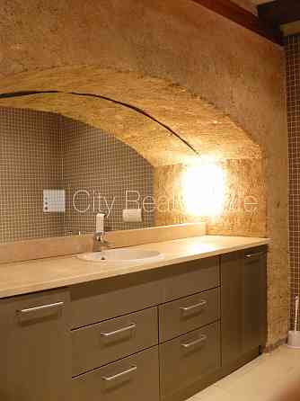 Фасадный дом, реновированный дом, плата за обслуживание одного квадратного метра Рига