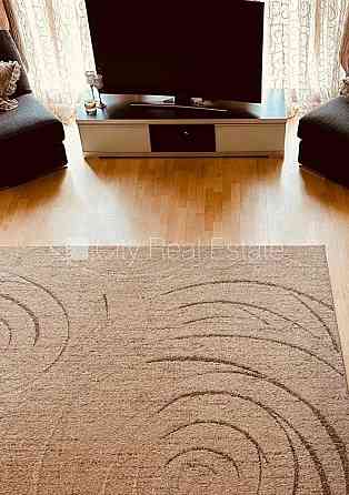 Фасадный дом, реновированный дом, охраняемая территория, вход с улицы, лестничная Rīga