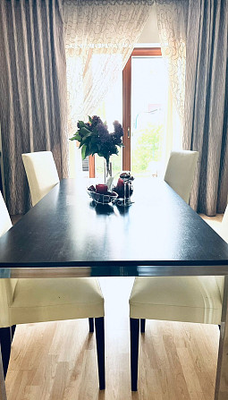 Fasādes māja, renovēta māja, apsargāta teritorija, ieeja no ielas, kāpņu telpa pēc Rīga - foto 8