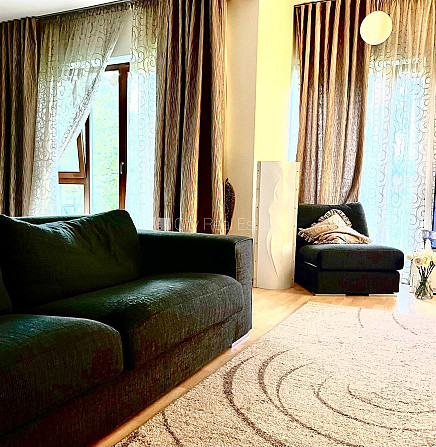 Fasādes māja, renovēta māja, apsargāta teritorija, ieeja no ielas, kāpņu telpa pēc Rīga - foto 4