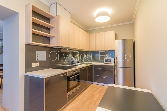 Фасадный дом, благоустроенная озеленённая территория, закрытый двор, территория Рига - изображение 4