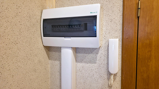 Dzīvokļa video tūri var noskatīties, nospiežot uz mājas lapas sludinājuma lejas daļā.
Jauns... Rīga - foto 8