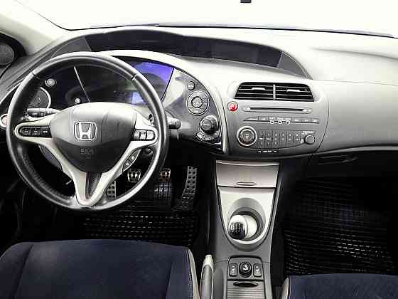 Honda Civic Elegance 1.8 103kW Tallina